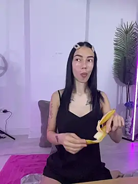 Celine Roxelle online show from November 10, 5:46 am