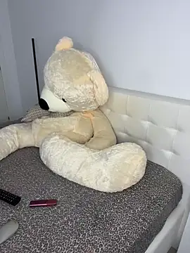 Celine Roxelle online show from February 24, 10:41 pm