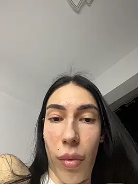 Celine Roxelle online show from April 4, 8:29 pm