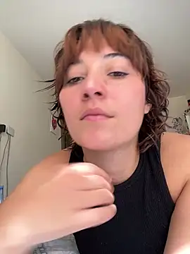 Maggie Geller online show from May 6, 6:34 pm