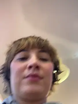 Maggie Geller online show from March 3, 10:27 pm