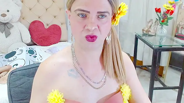 Dolldirtyxxx online show from January 15, 5:13 am