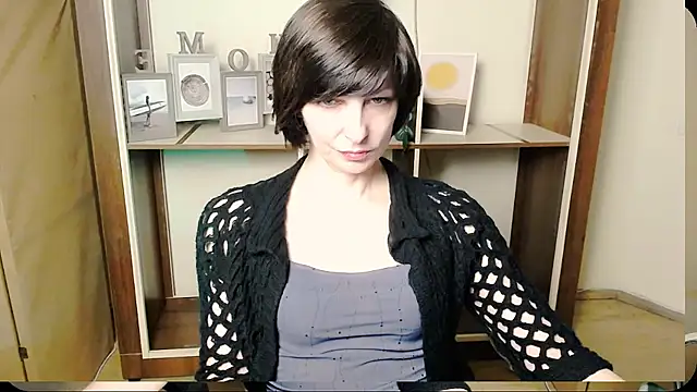  AngeliaFlow  online show from May 21, 9:51 am