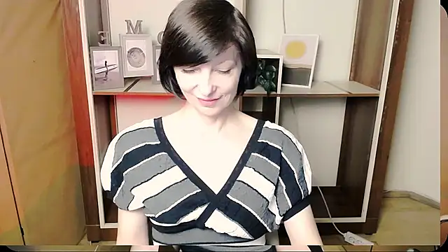  AngeliaFlow  online show from May 25, 8:13 am