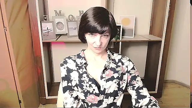  AngeliaFlow  online show from May 6, 8:51 am