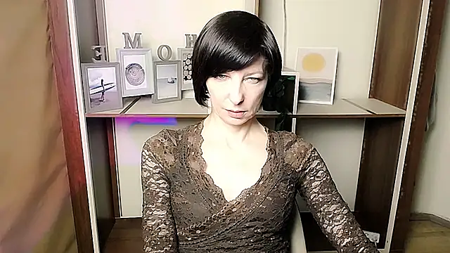  AngeliaFlow  online show from February 7, 1:15 pm