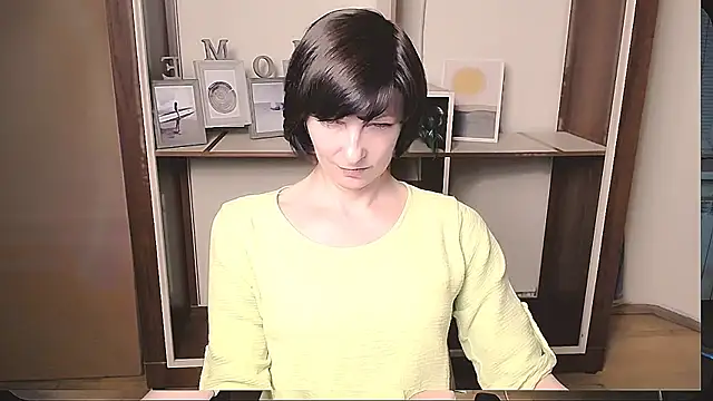  AngeliaFlow  online show from May 9, 9:22 am