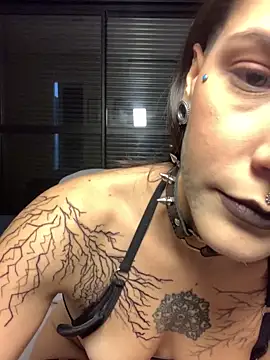 nickelfie online show from May 17, 3:11 pm