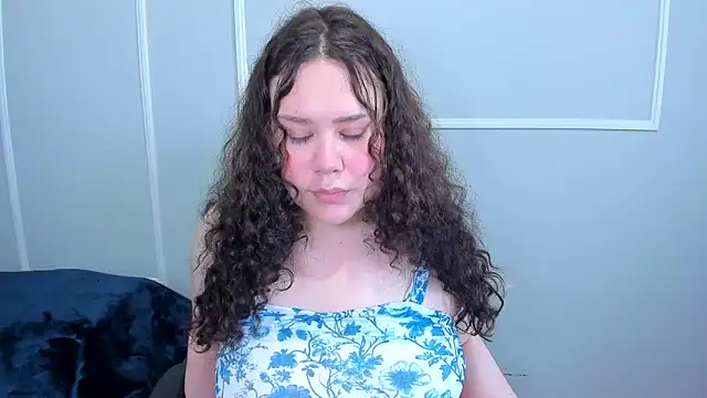  leana  online show from May 17, 7:02 pm