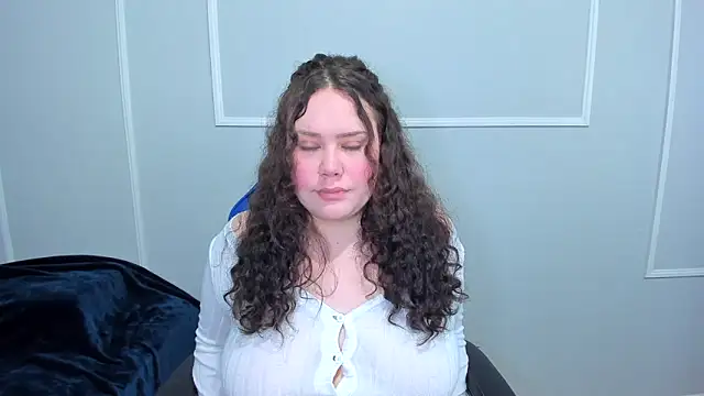  leana  online show from May 14, 5:30 pm
