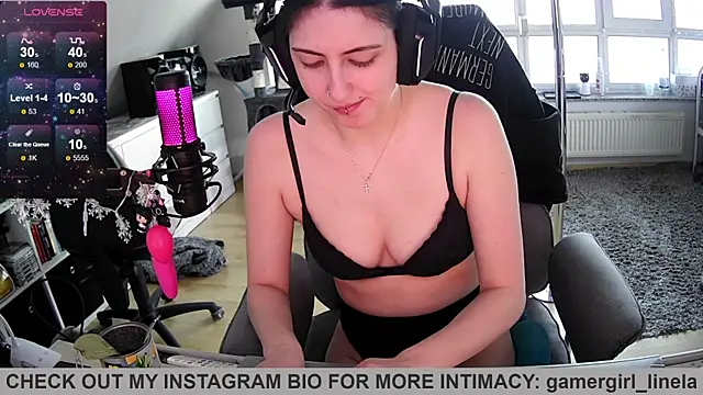 Gamergirl-Linela online show from May 9, 5:04 pm
