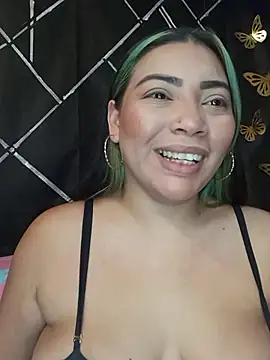 Sophia Brunett online show from May 12, 8:26 pm