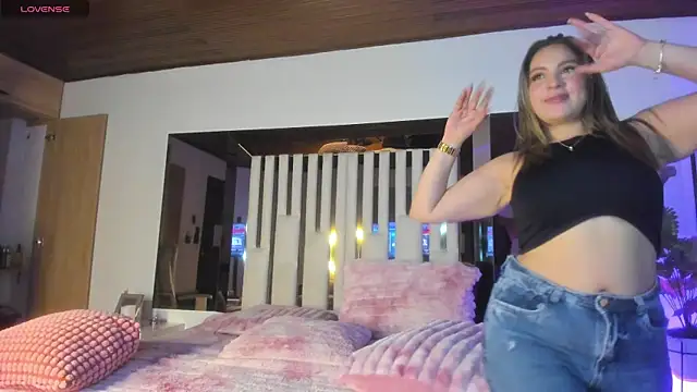 Cloee Rainbow1 online show from October 21, 1:04 pm