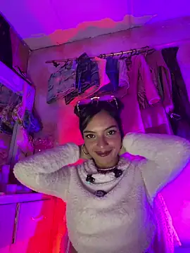 Skye Moore online show from May 20, 2:41 am
