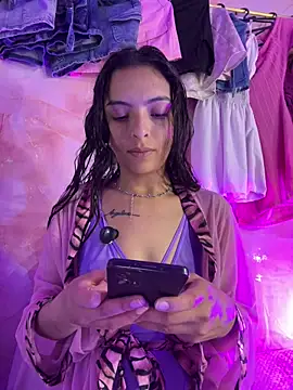 Skye Moore online show from May 1, 12:47 am