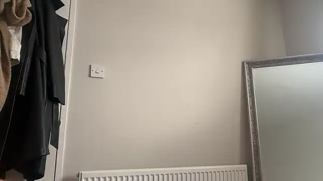 skyejde online show from October 28, 2:34 pm