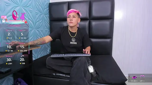 Brianna Hard online show from September 30, 3:23 am