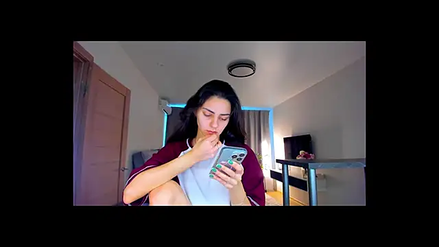 EmiliaZen online show from October 14, 1:35 pm