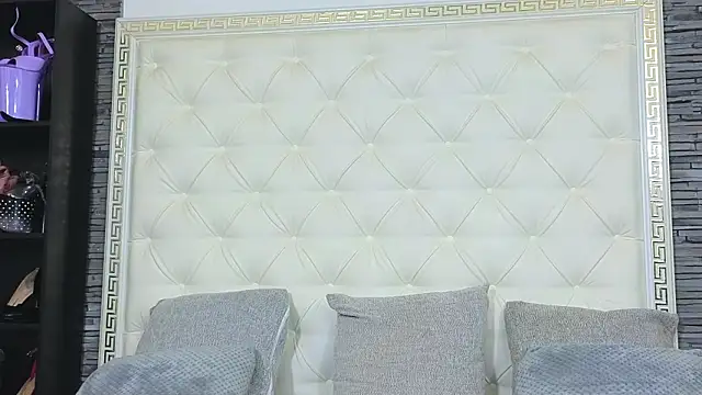 EliteDomina online show from February 13, 9:00 am