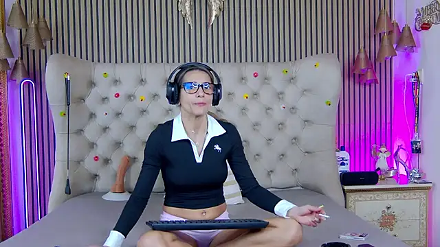 PlayfulShow online show from February 25, 2:37 pm