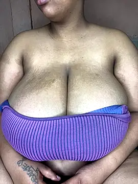 NonoGotBoobies online show from October 25, 4:09 am