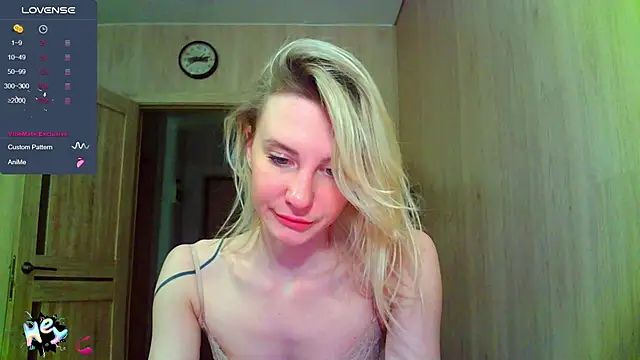Snapshot of Caramel_piegirl chatting on September 23, 8:07 pm Caramel piegirl online show from September 23, 8:07 pm