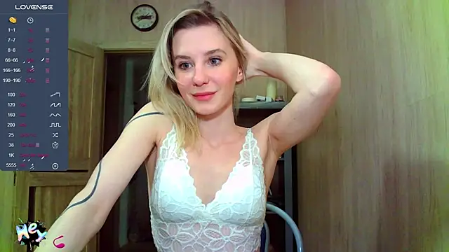 Snapshot of Caramel_piegirl chatting on September 30, 8:57 pm Caramel piegirl online show from September 30, 8:57 pm