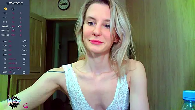 Snapshot of Caramel_piegirl chatting on September 11, 7:47 pm Caramel piegirl online show from September 11, 7:47 pm