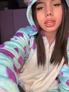 Laura-Khalifa online show from November 9, 6:20 am