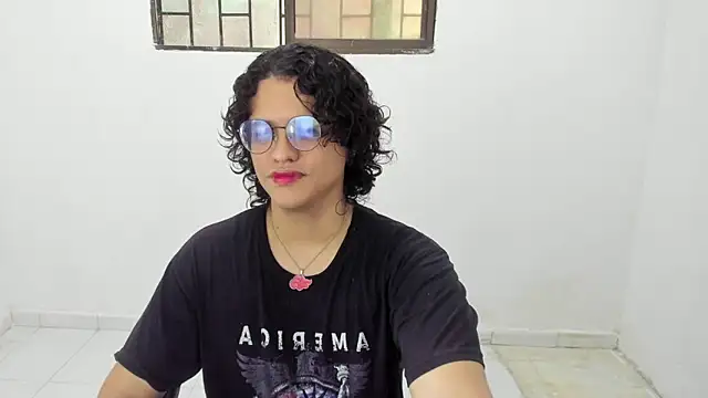 Diane blossom online show from December 5, 6:09 pm