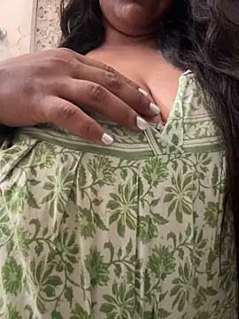 sinnerlady online show from November 4, 1:32 am