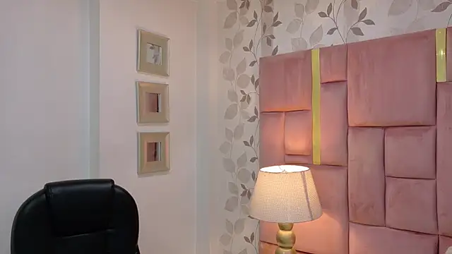 ArianaFranco online show from May 25, 1:21 pm