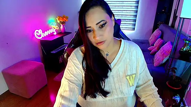 cherryy bombshelll online show from April 8, 3:03 pm