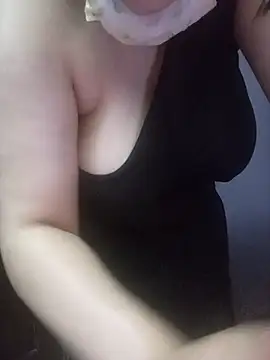 elnotella online show from October 23, 1:39 pm