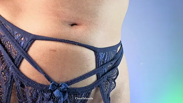 Carolblonde online show from December 17, 4:49 am