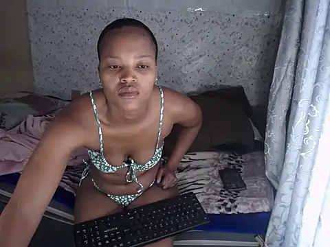 PrettyNyashX online show from May 24, 12:59 pm