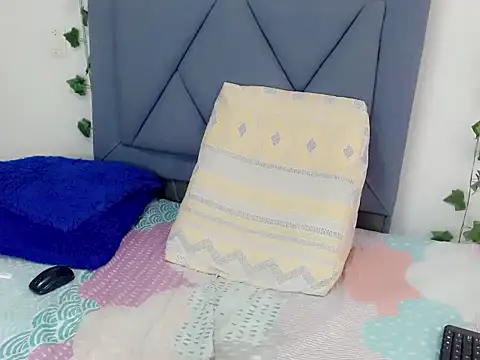 dominic 00 online show from September 21, 9:57 pm