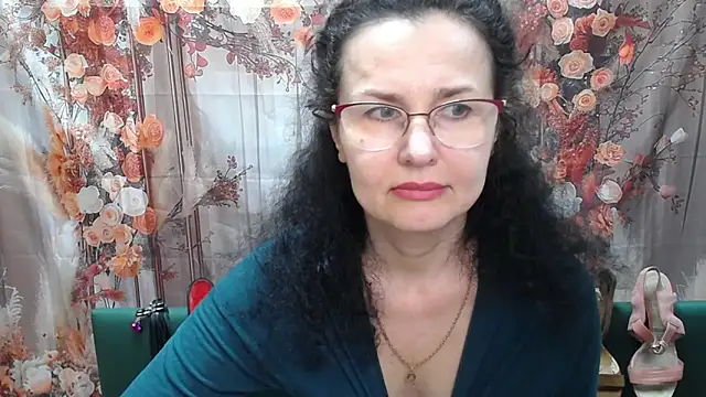 Miroslava Happi online show from May 25, 6:12 am