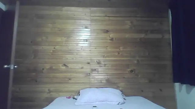CHLOE ISABELL online show from May 20, 11:24 pm