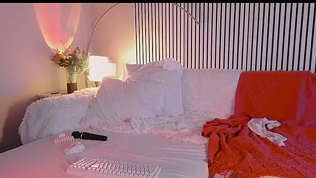 Saint Vicious online show from November 11, 8:28 pm