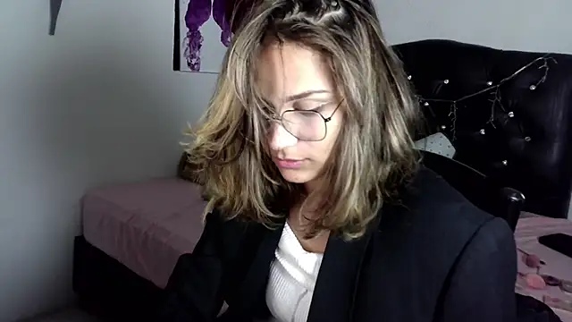 Auroraa soul online show from December 14, 9:04 am