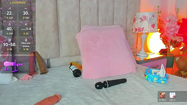 BrithanyParker  online show from May 13, 6:52 am