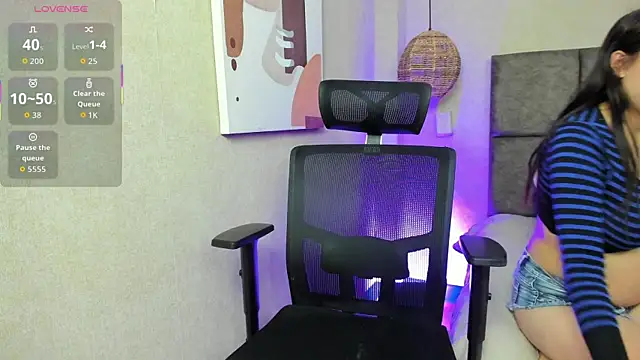 elizabeth 20 online show from October 7, 7:18 pm