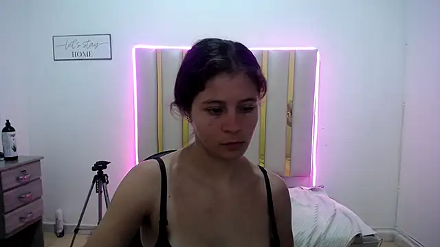 Snapshot of flakita_sexyhot chatting on October 2, 11:04 am flakita sexyhot online show from October 2, 11:04 am