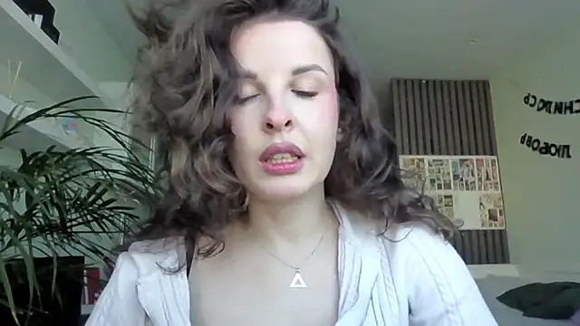 MollyBer online show from February 18, 12:04 pm