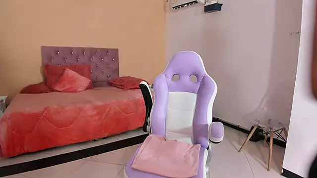 cristal crossfitx online show from November 24, 10:50 am