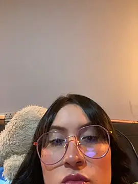 Snapshot of ValentinaOrtiz3 chatting on September 19, 2:21 am ValentinaOrtiz3 online show from September 19, 2:21 am