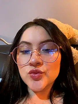 Snapshot of ValentinaOrtiz3 chatting on September 24, 1:04 am ValentinaOrtiz3 online show from September 24, 1:04 am