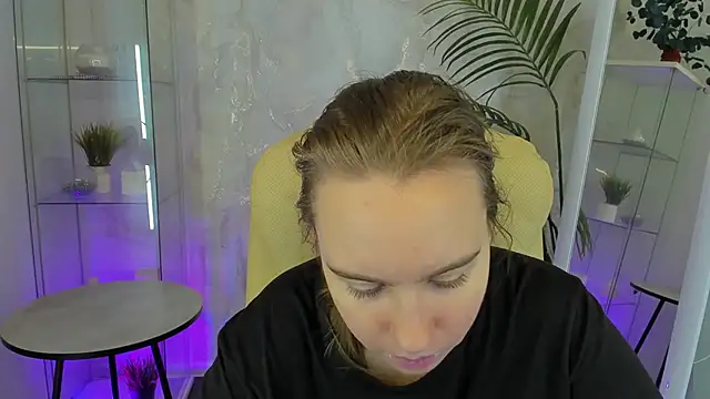 Lika 0ne online show from March 19, 1:04 pm