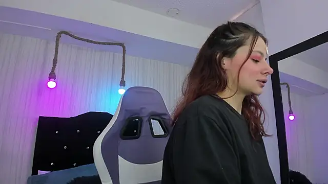 nicky angel1 online show from February 7, 7:40 pm